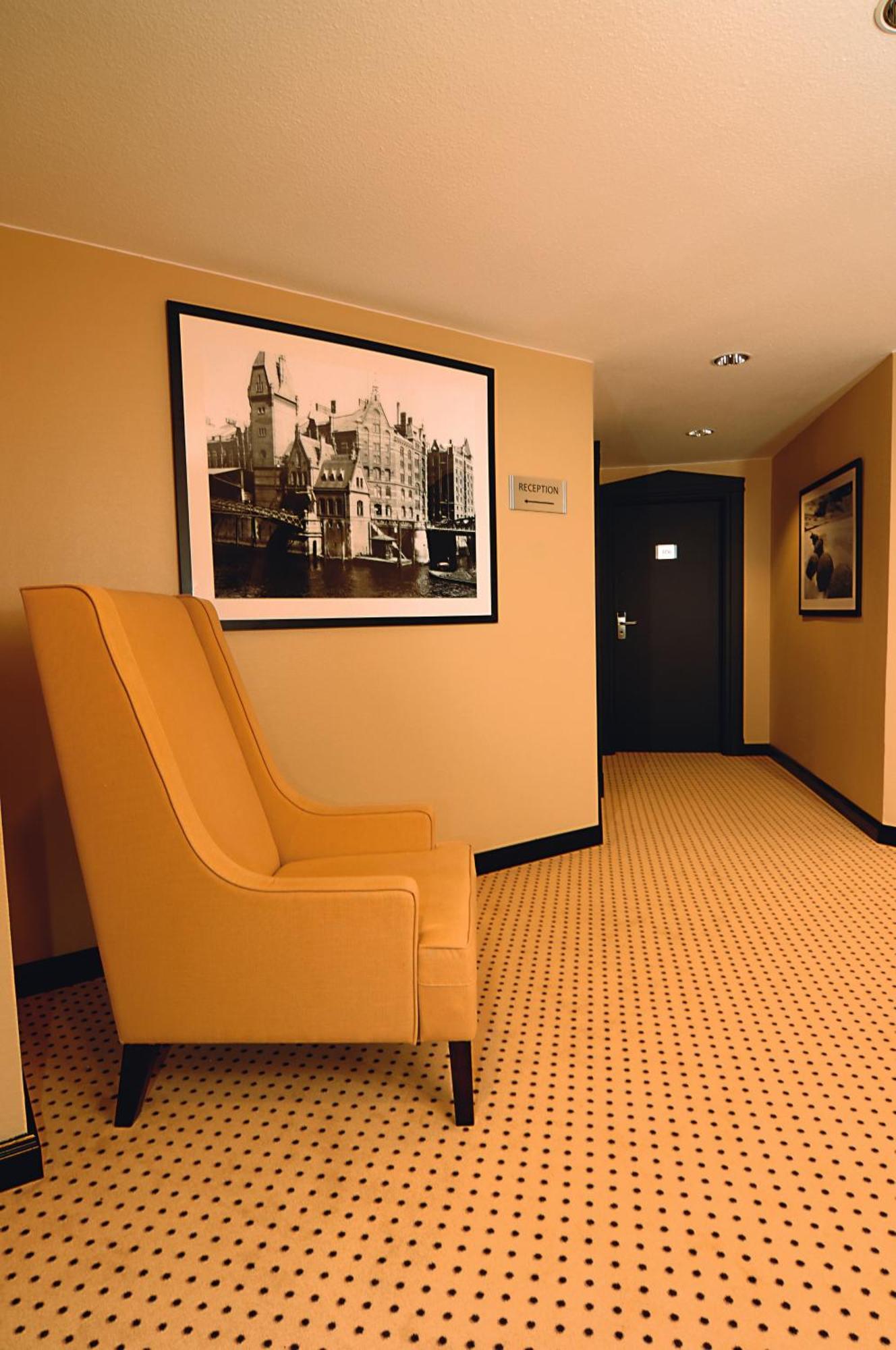 Hotel Business & More Хамбург Екстериор снимка